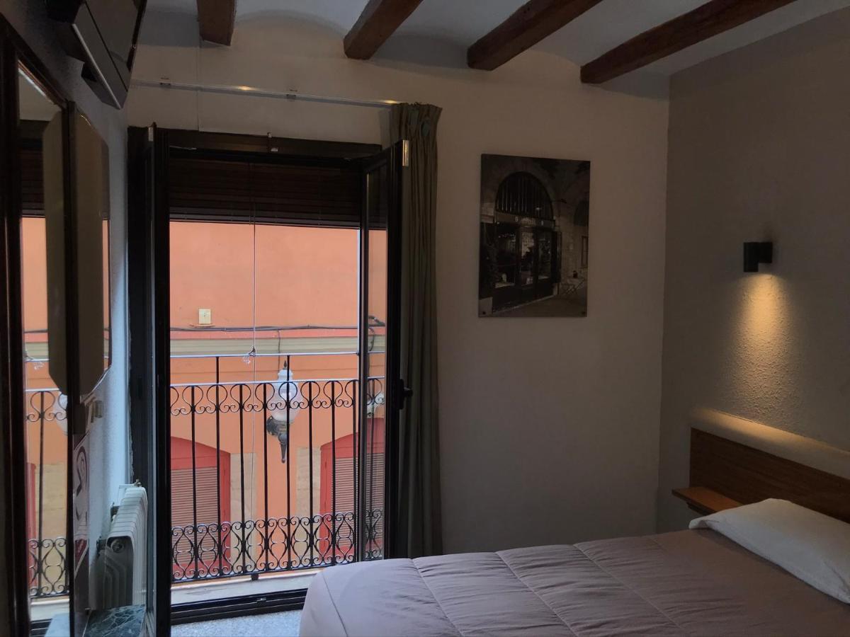 Climatized Double Room Private bathroom