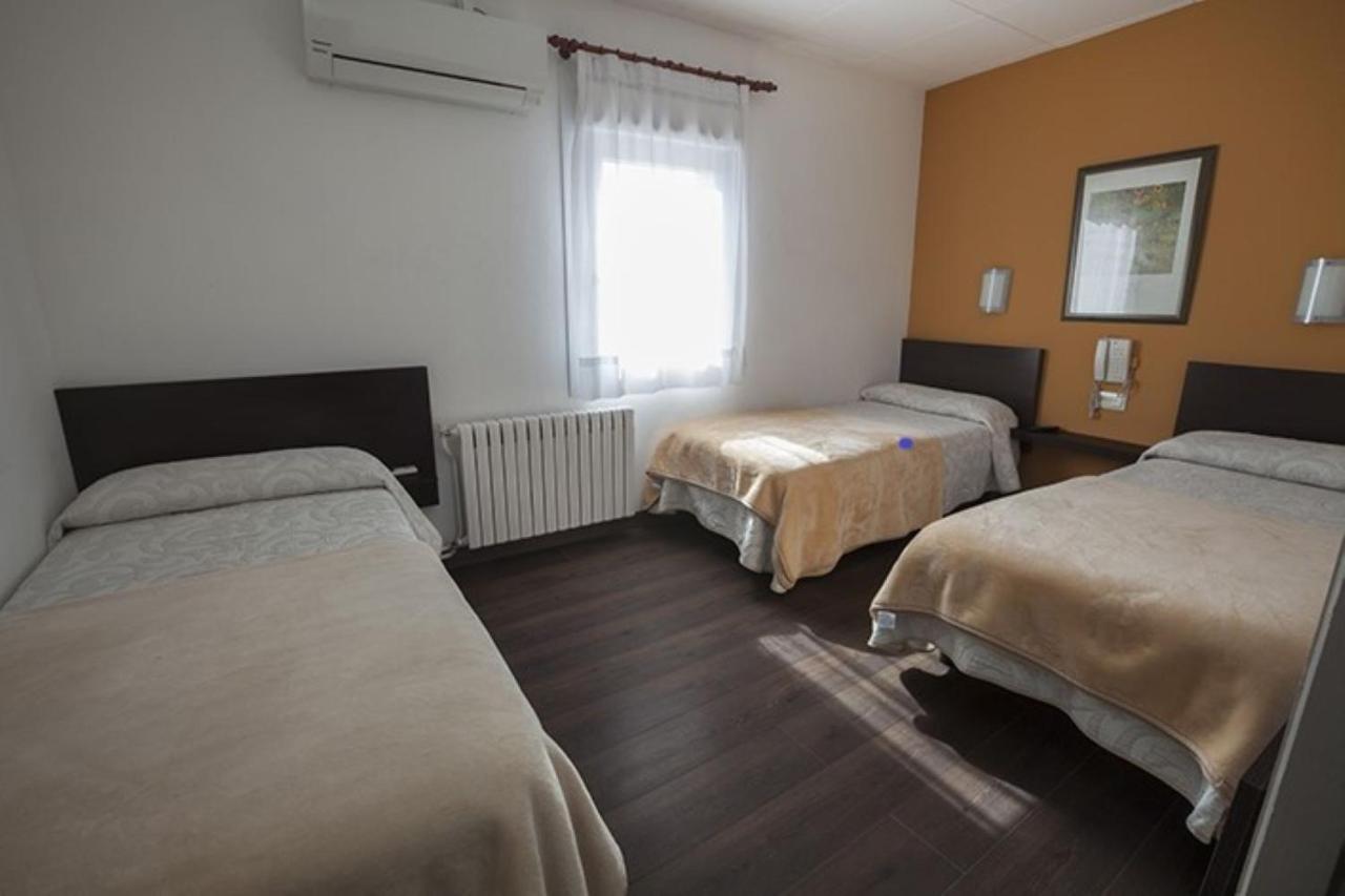Triple Room,1011809542:JPEG