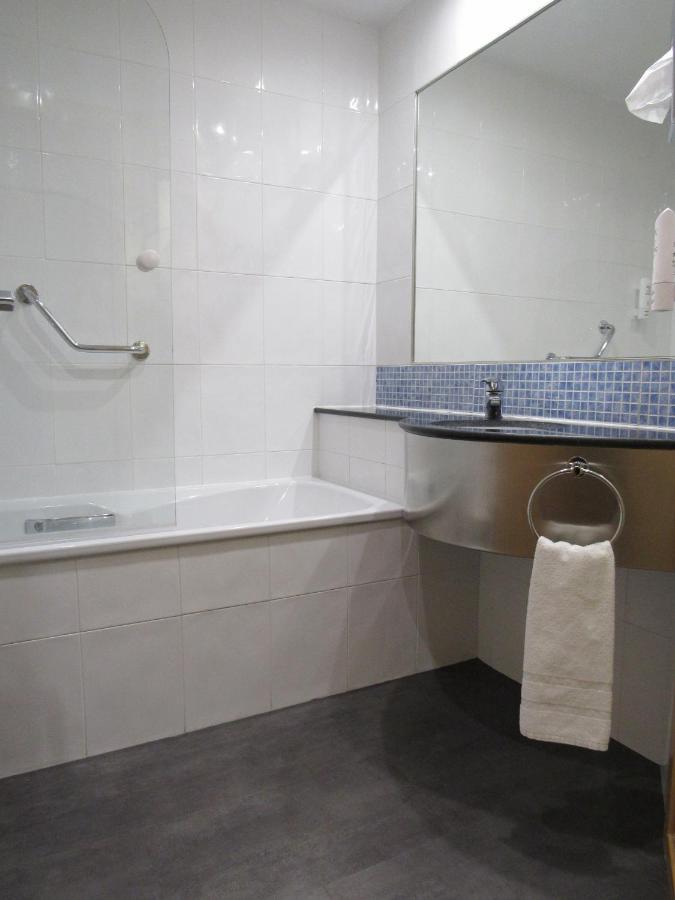Standard Twin Room,1154501841:JPEG