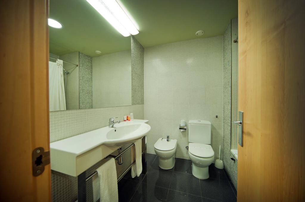 Single Room,110641431:JPEG