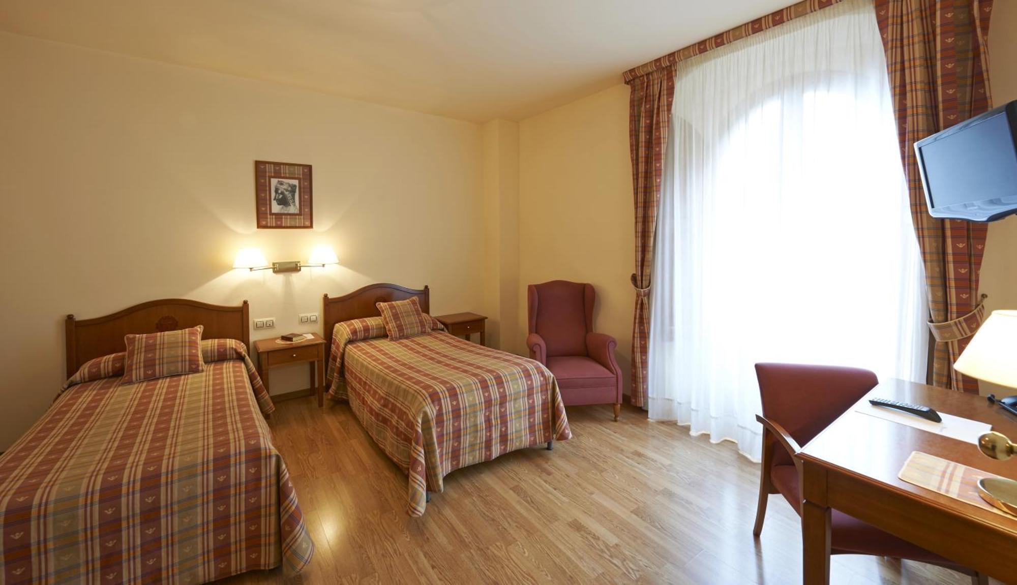Twin Room,321340469:JPEG