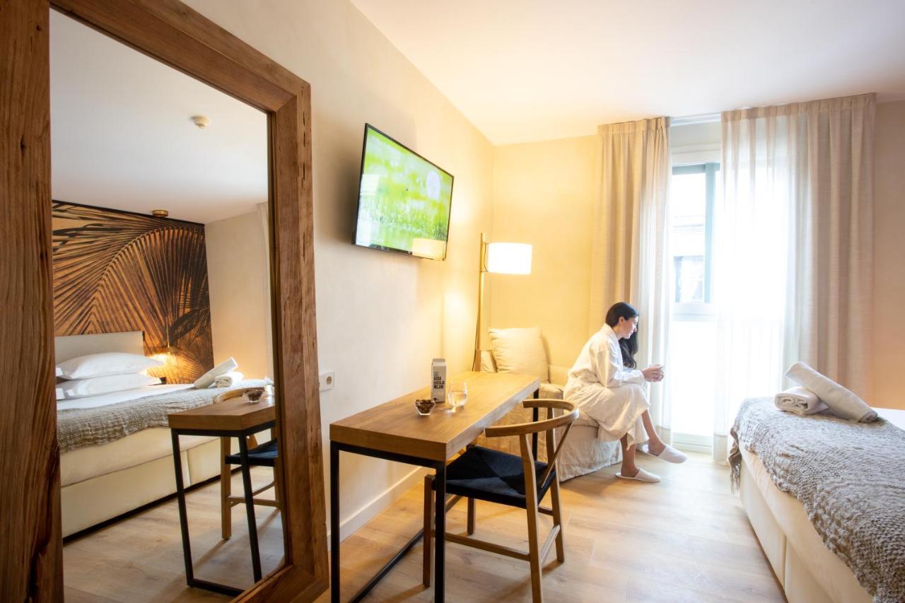 Deluxe Room,1192338895:JPEG