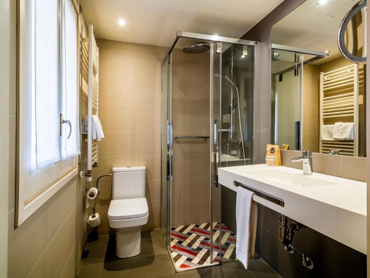 Double or Twin Room Balcony