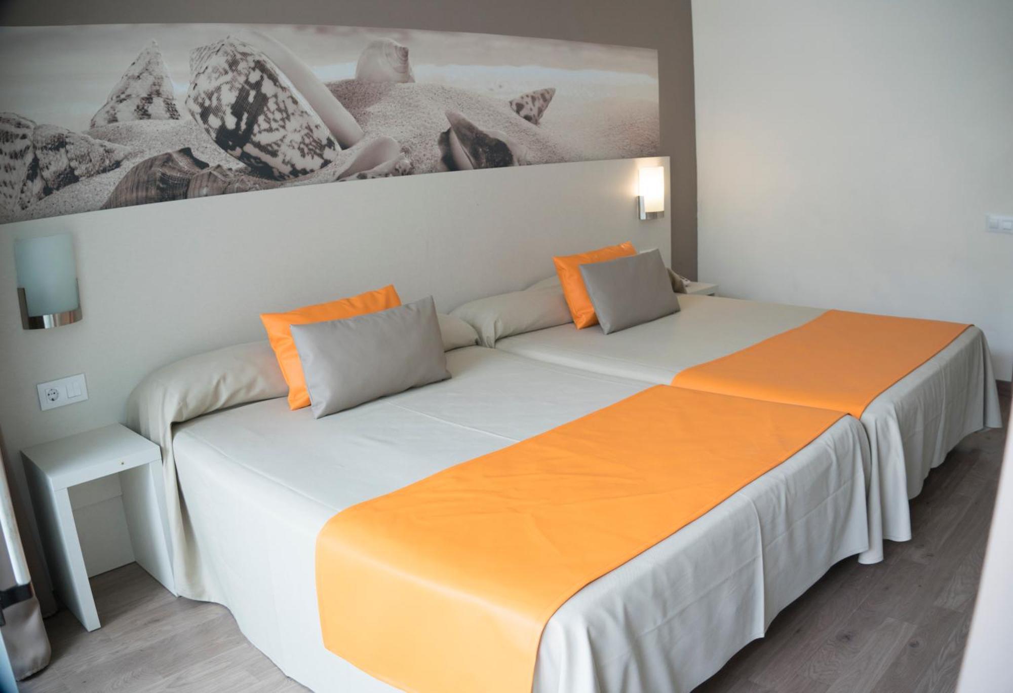 Quadruple Room,1238059693:JPEG