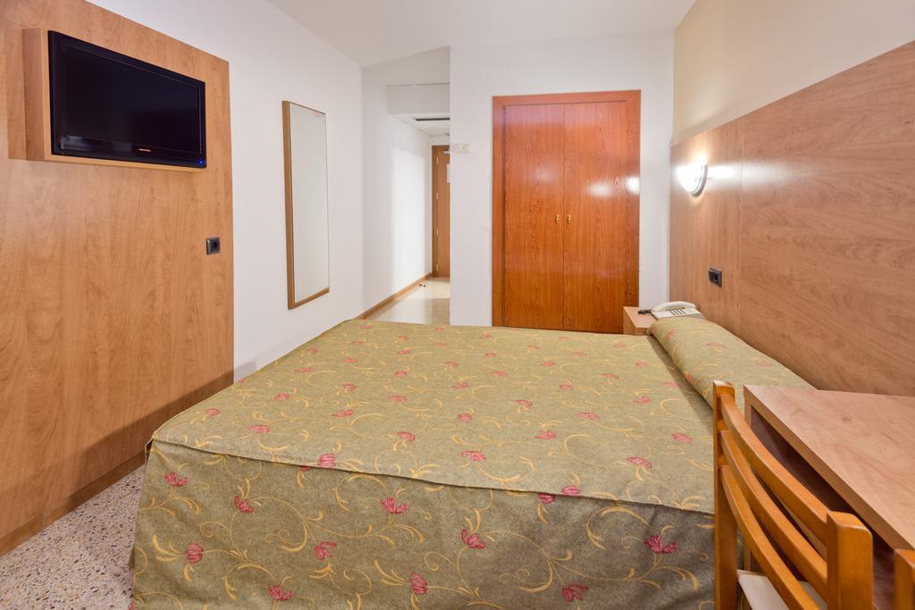 Double or Twin Room with Pool View,120236460:JPEG