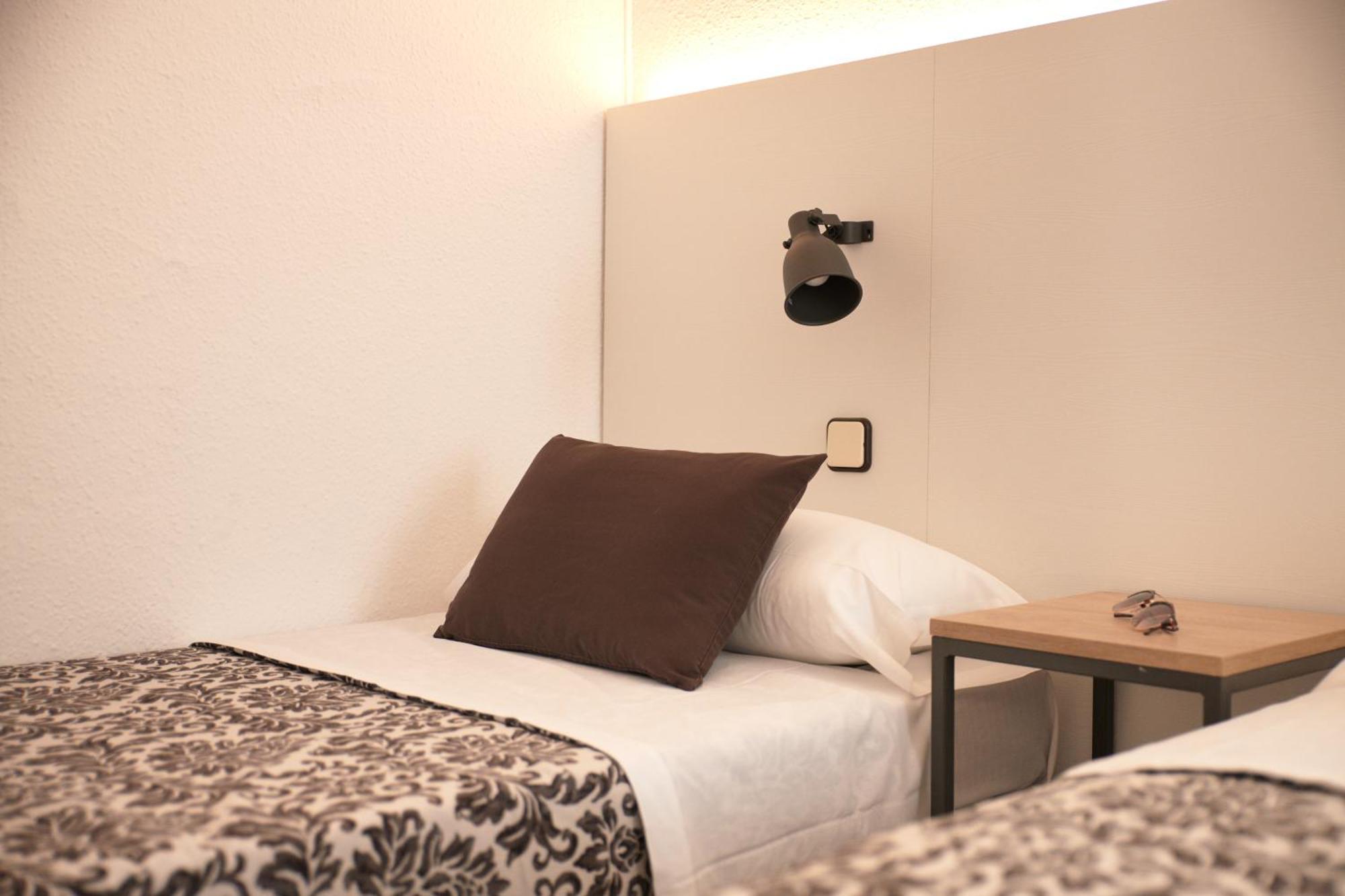 Double Room with Balcony,1113186363:JPEG