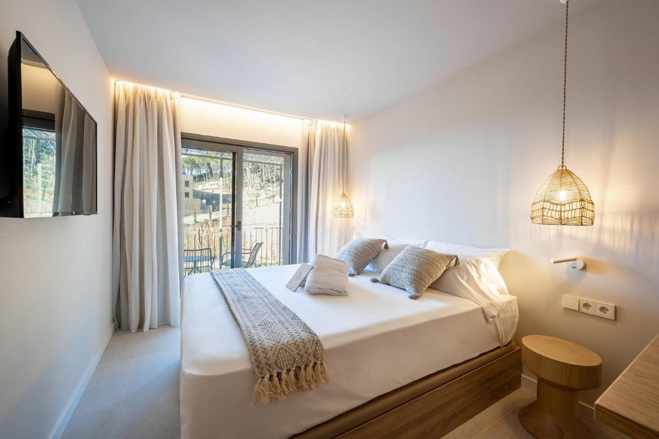 Standard Double Room,1299344989:JPEG