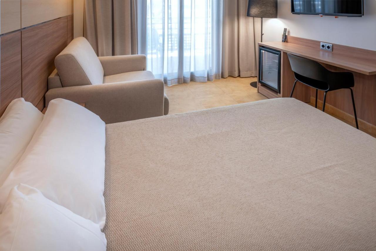 Triple Room,1431800839:JPEG