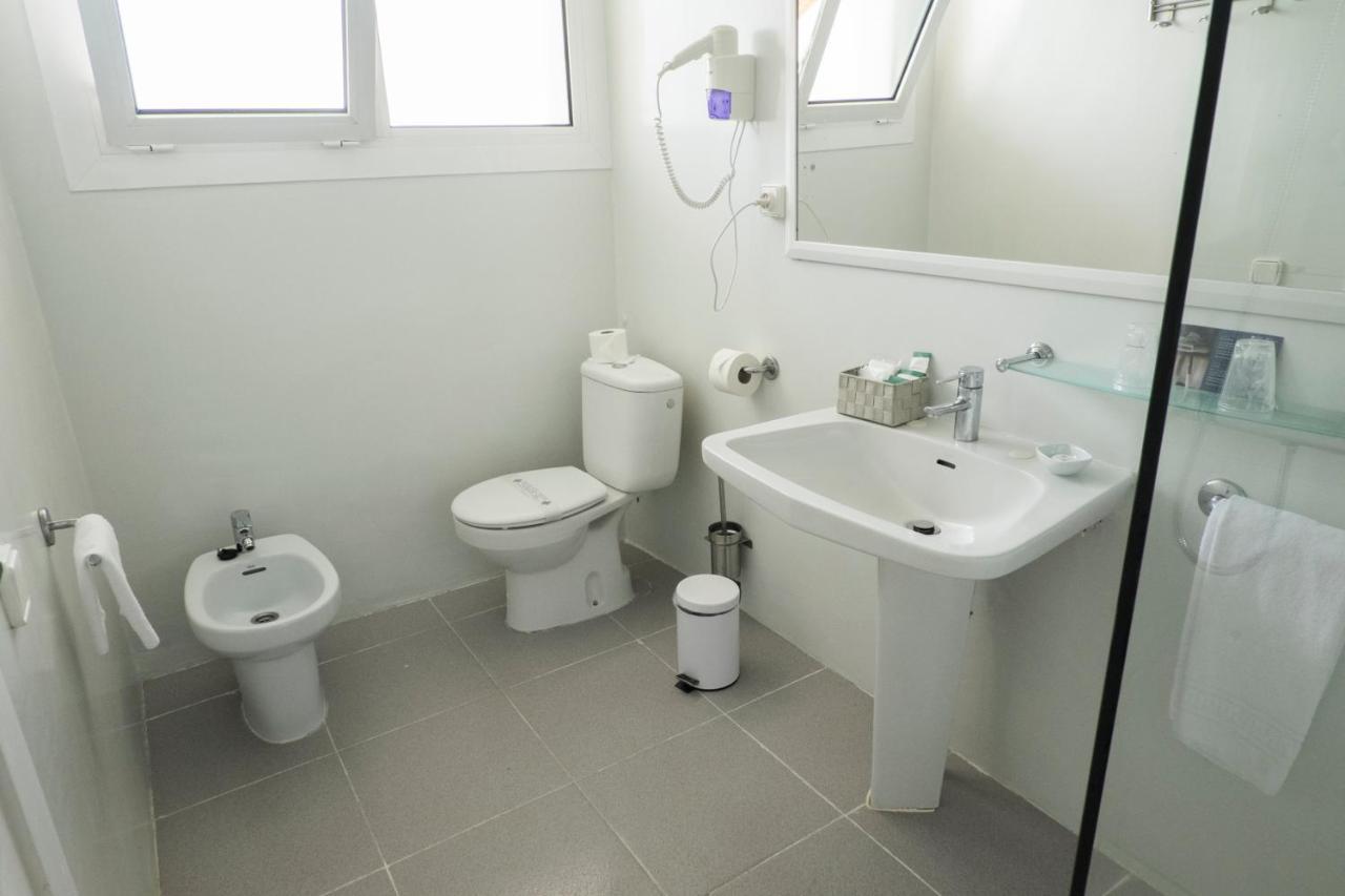 Double or Twin Room Sea View