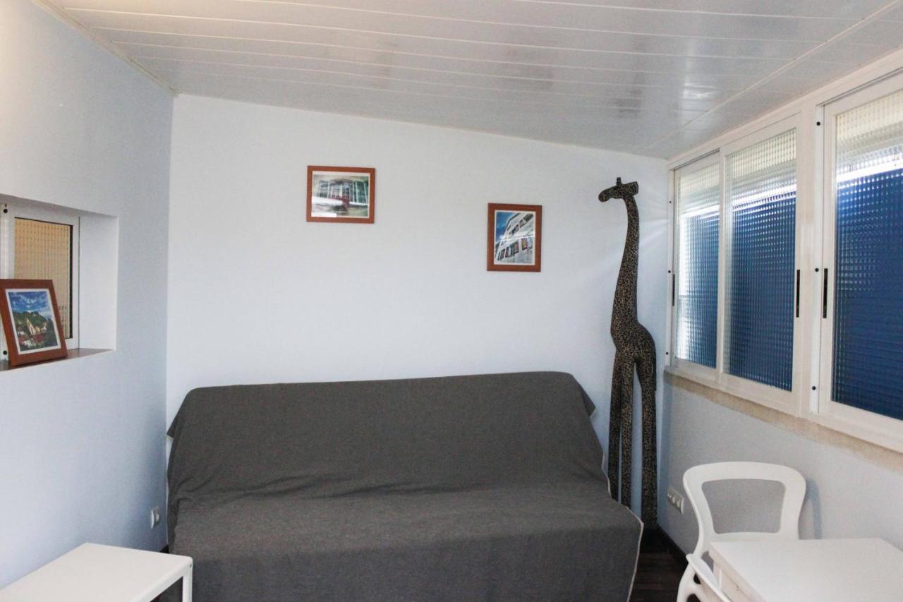 One-Bedroom Apartment with Terrace,1340807156:JPEG