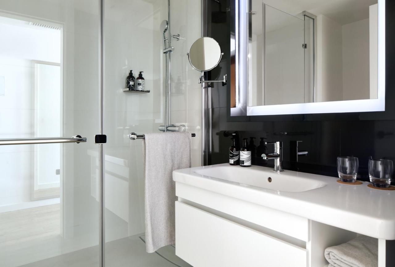 The Townhouse Balcony,1346311337:JPEG