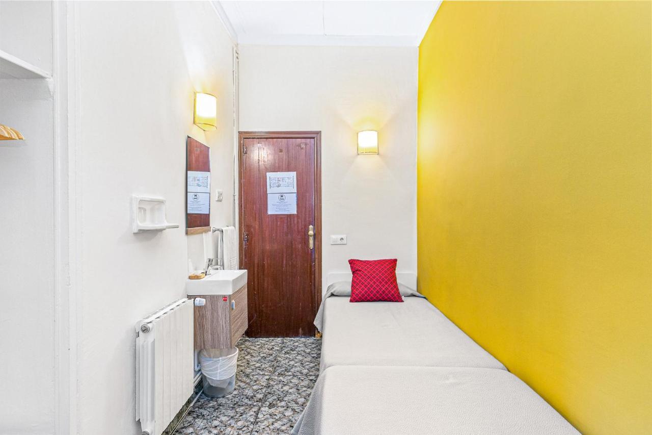 Twin Room,1350313993:JPEG