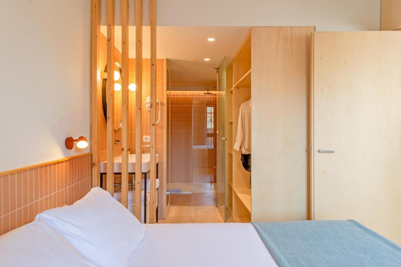 Three-Bedroom Apartment,1359491669:JPEG