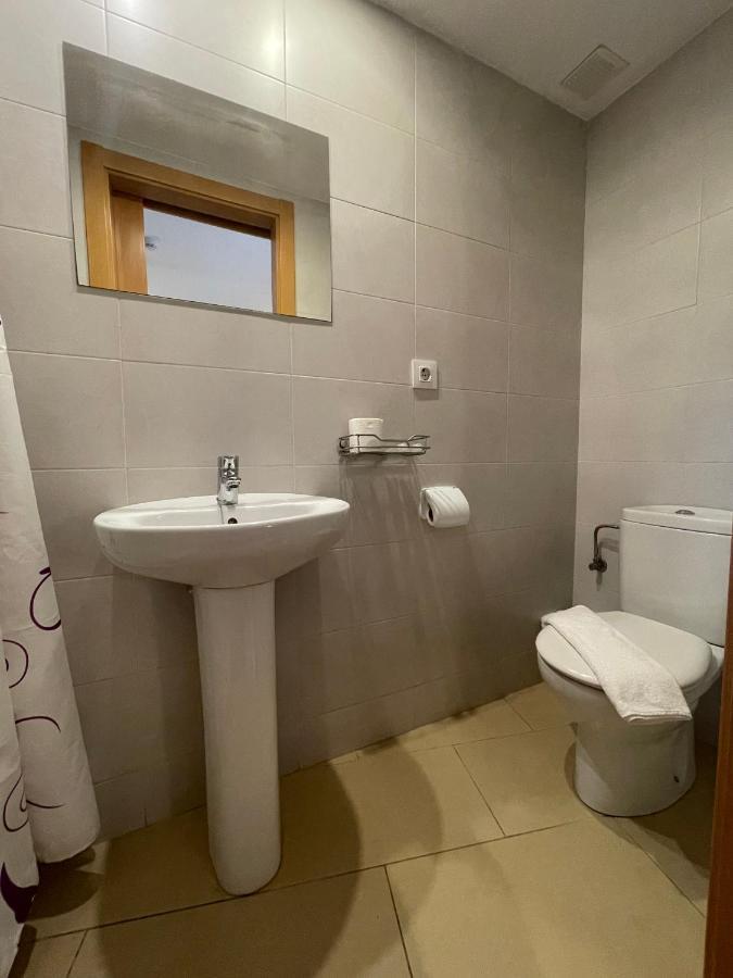 Twin Room,1391771939:JPEG