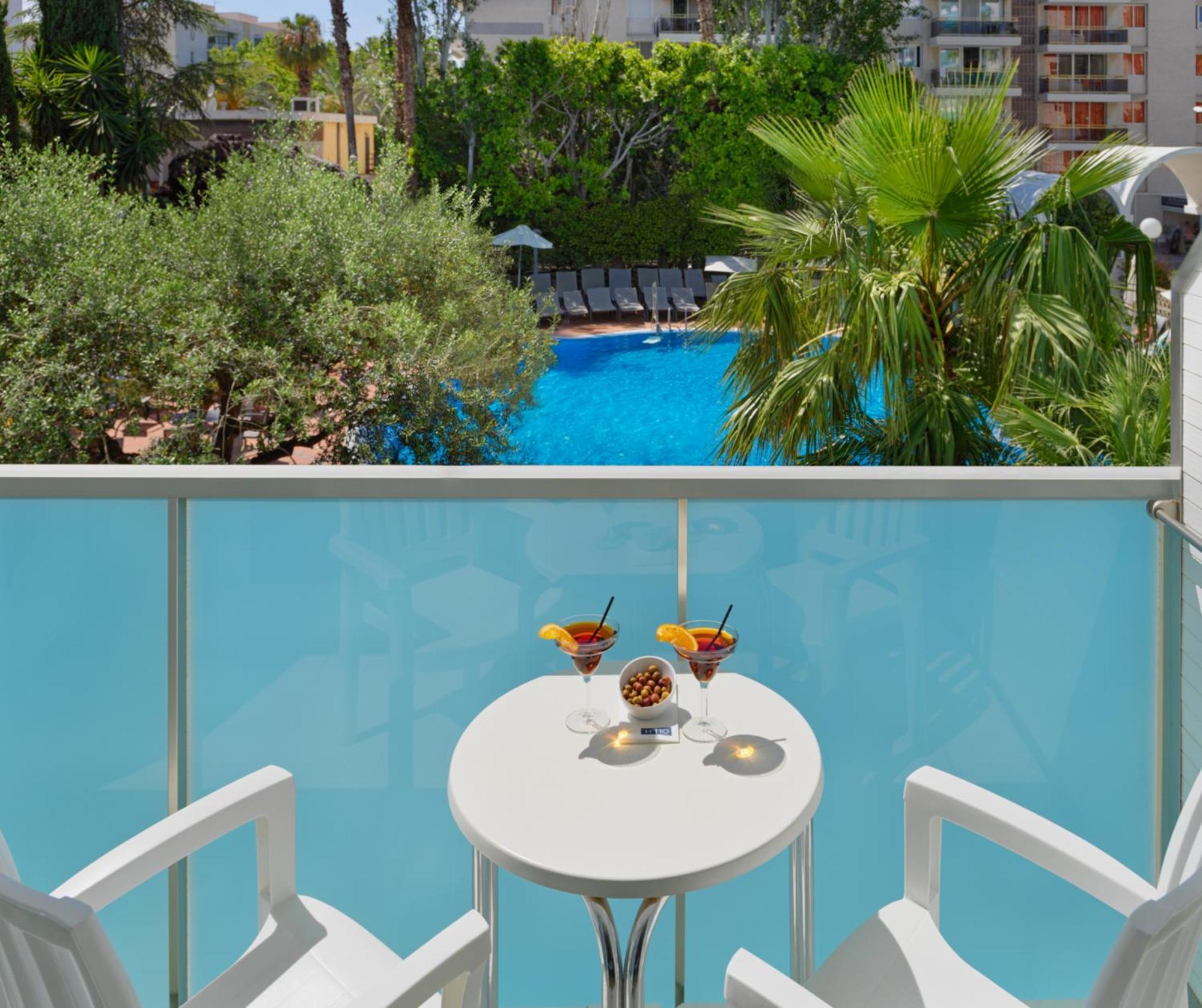 Double or Twin Room Pool View,1431834952:JPEG