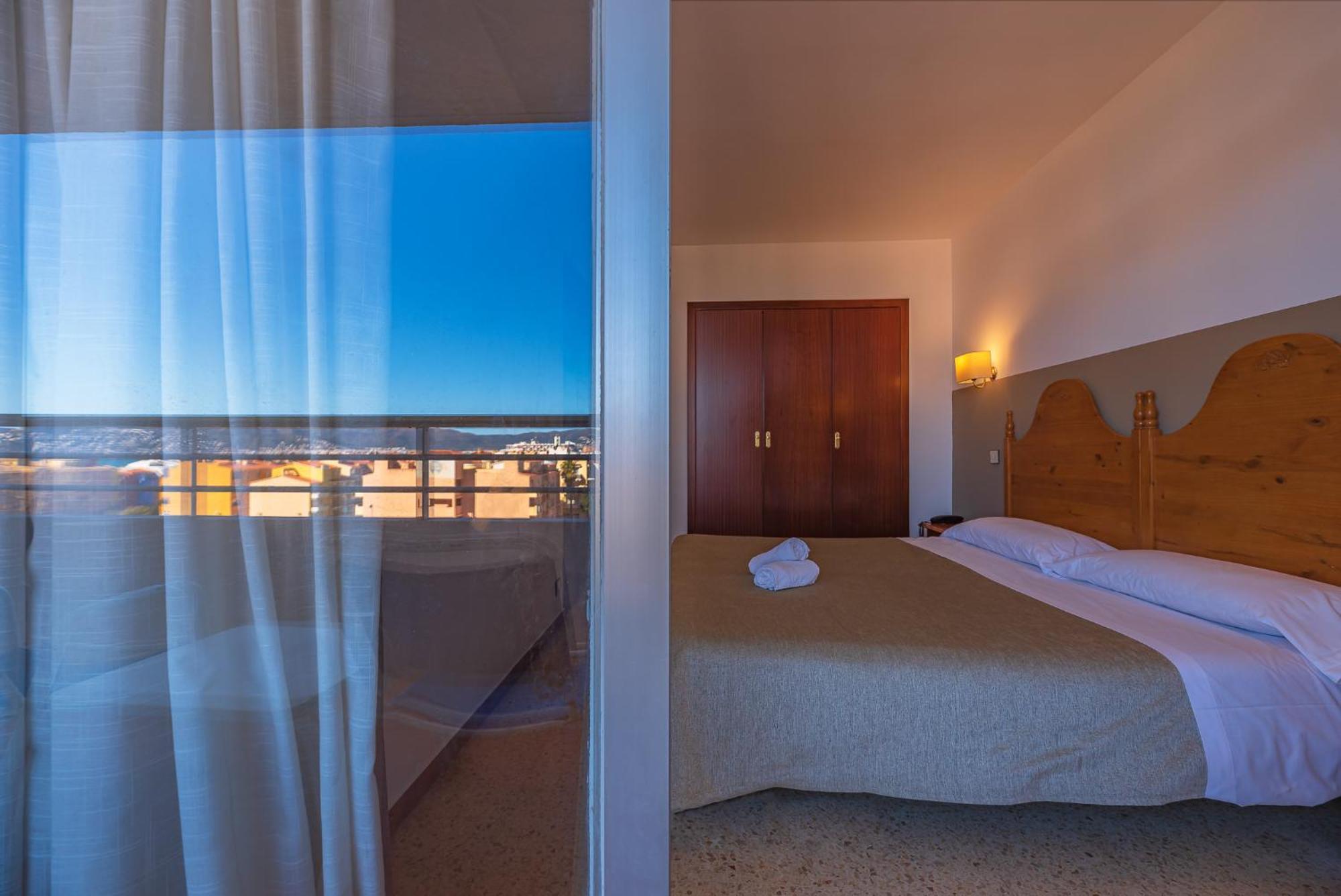 Two-Bedroom Apartment,1432011802:JPEG