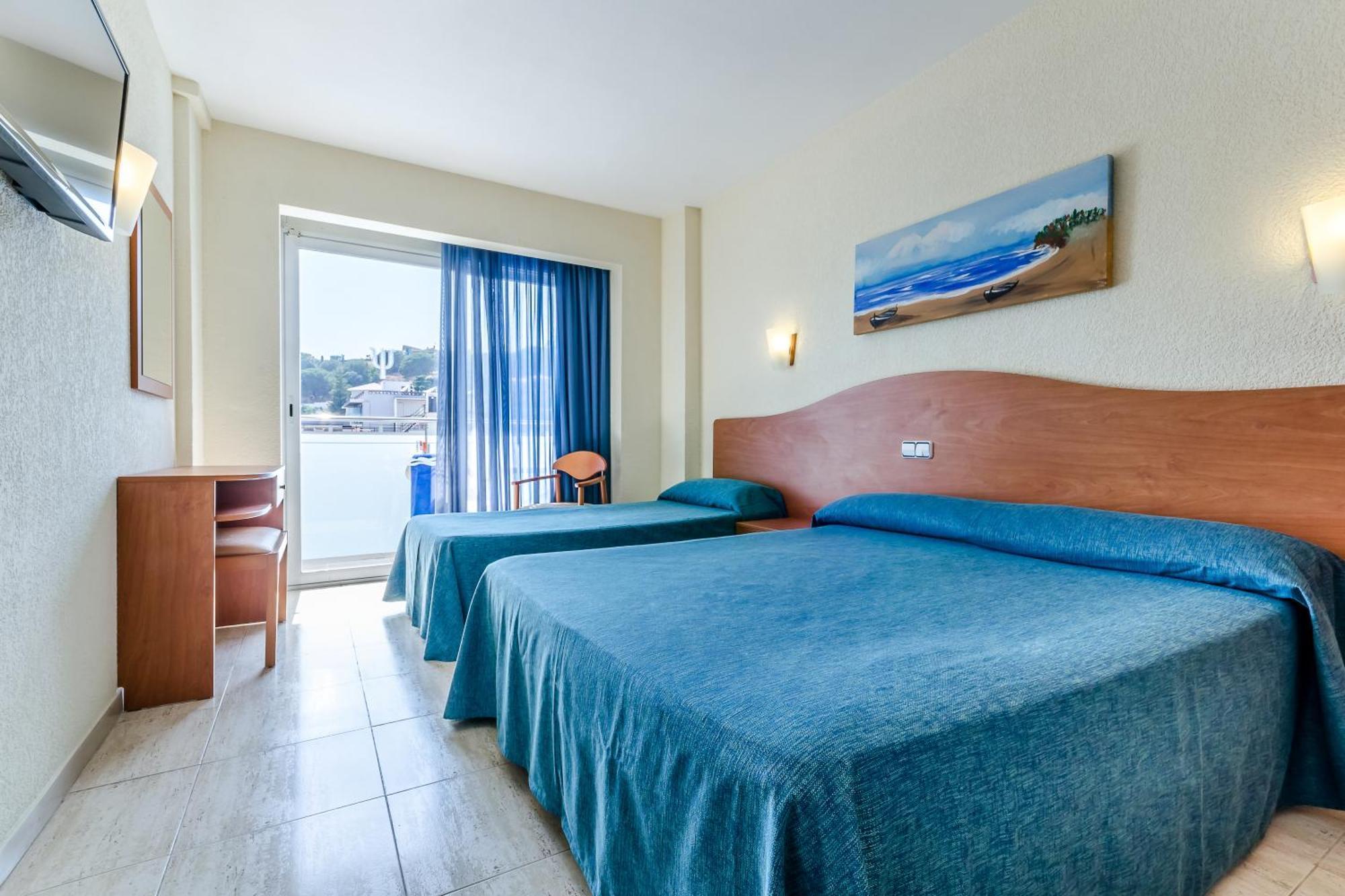 Triple Room with Pool View (3 Adults),701303296:JPEG