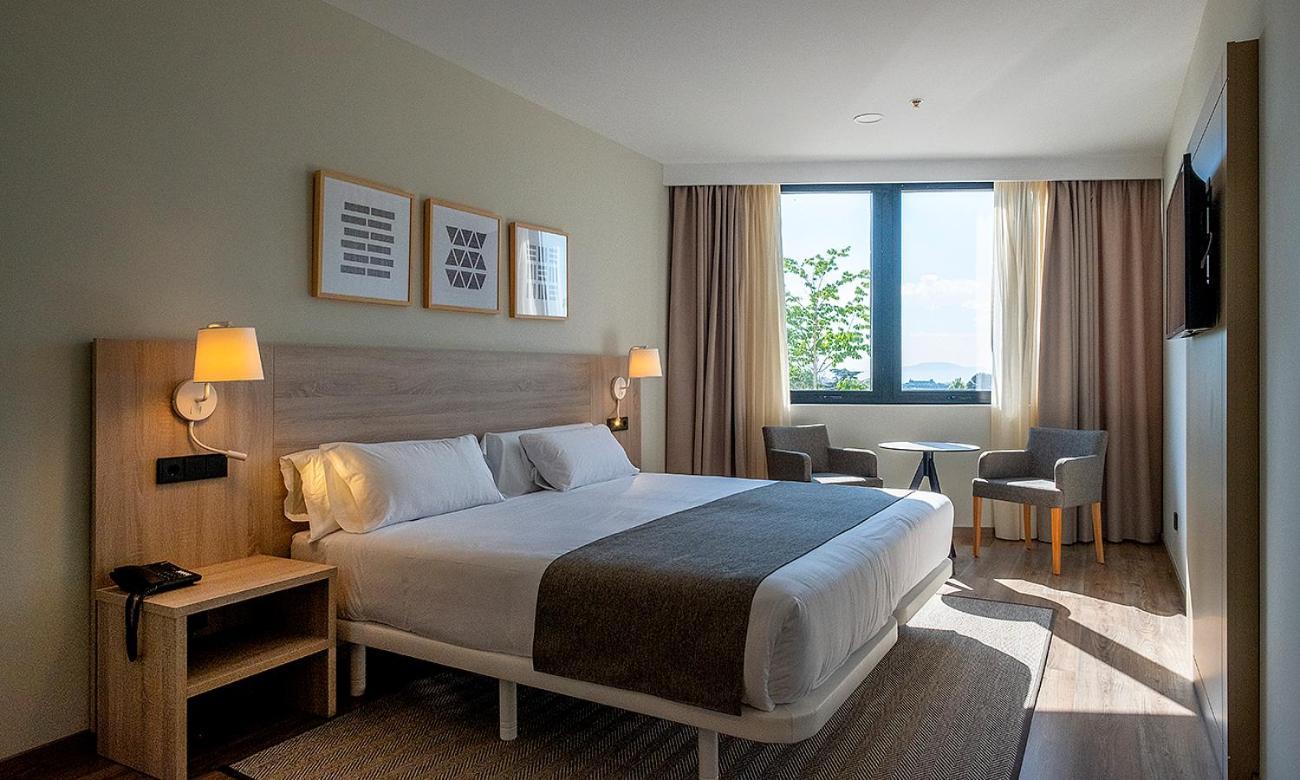 Two-Bedroom Apartment,1537076644:JPEG