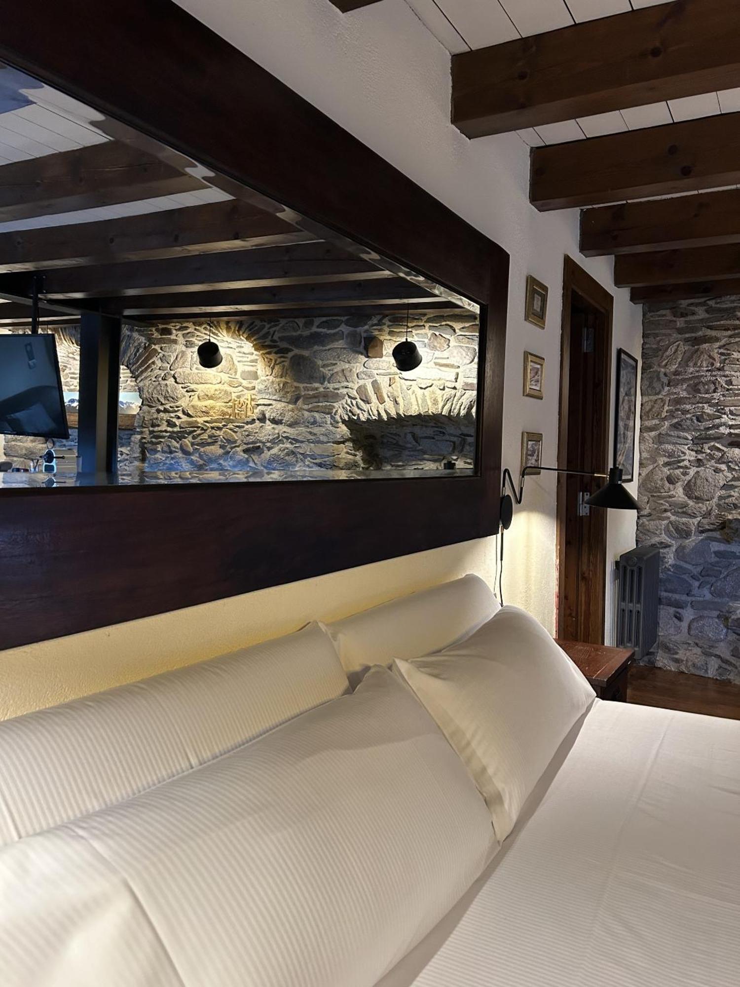 Superior Double Room,1588349735:JPEG