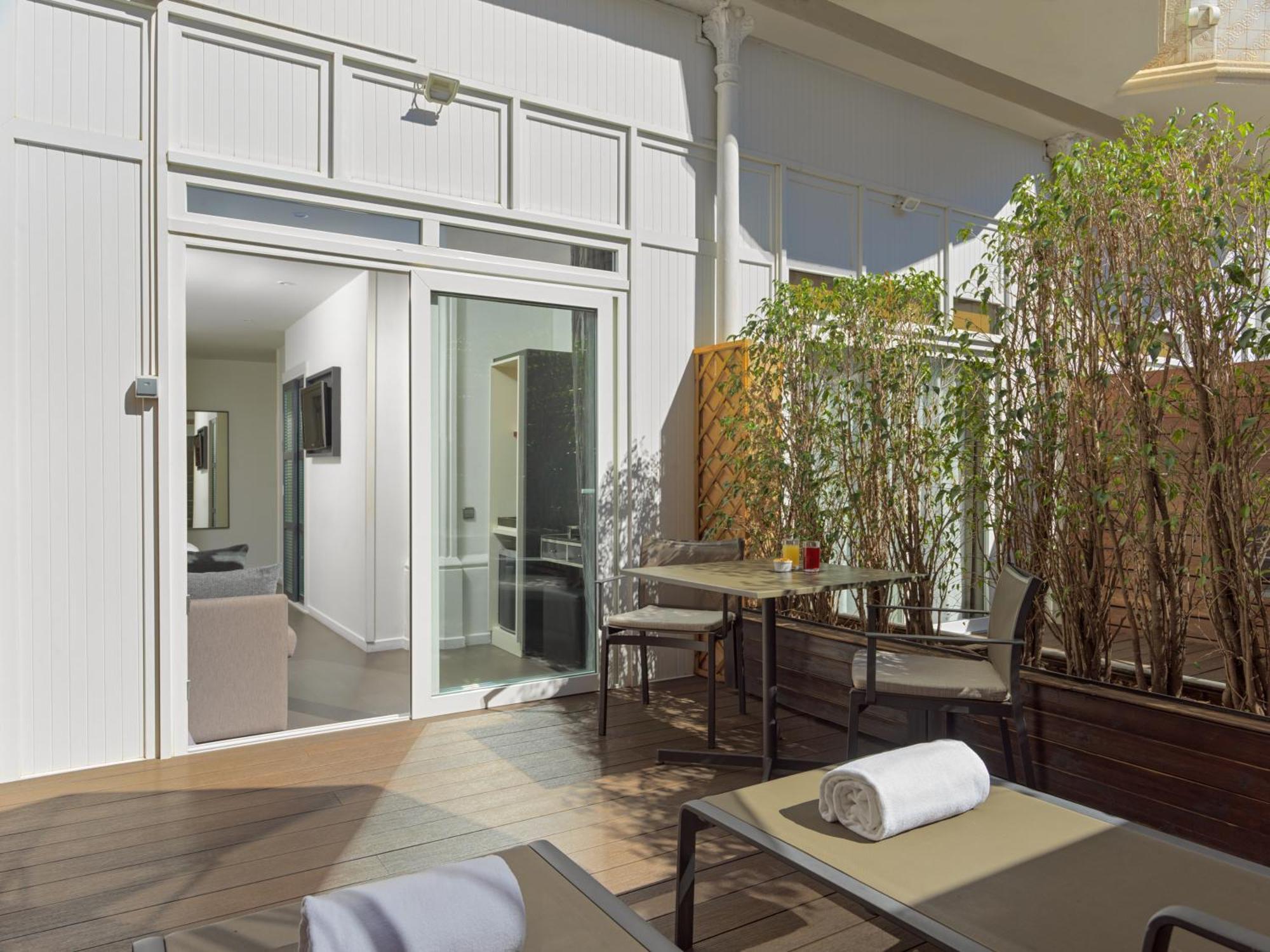 Superior Room Terrace