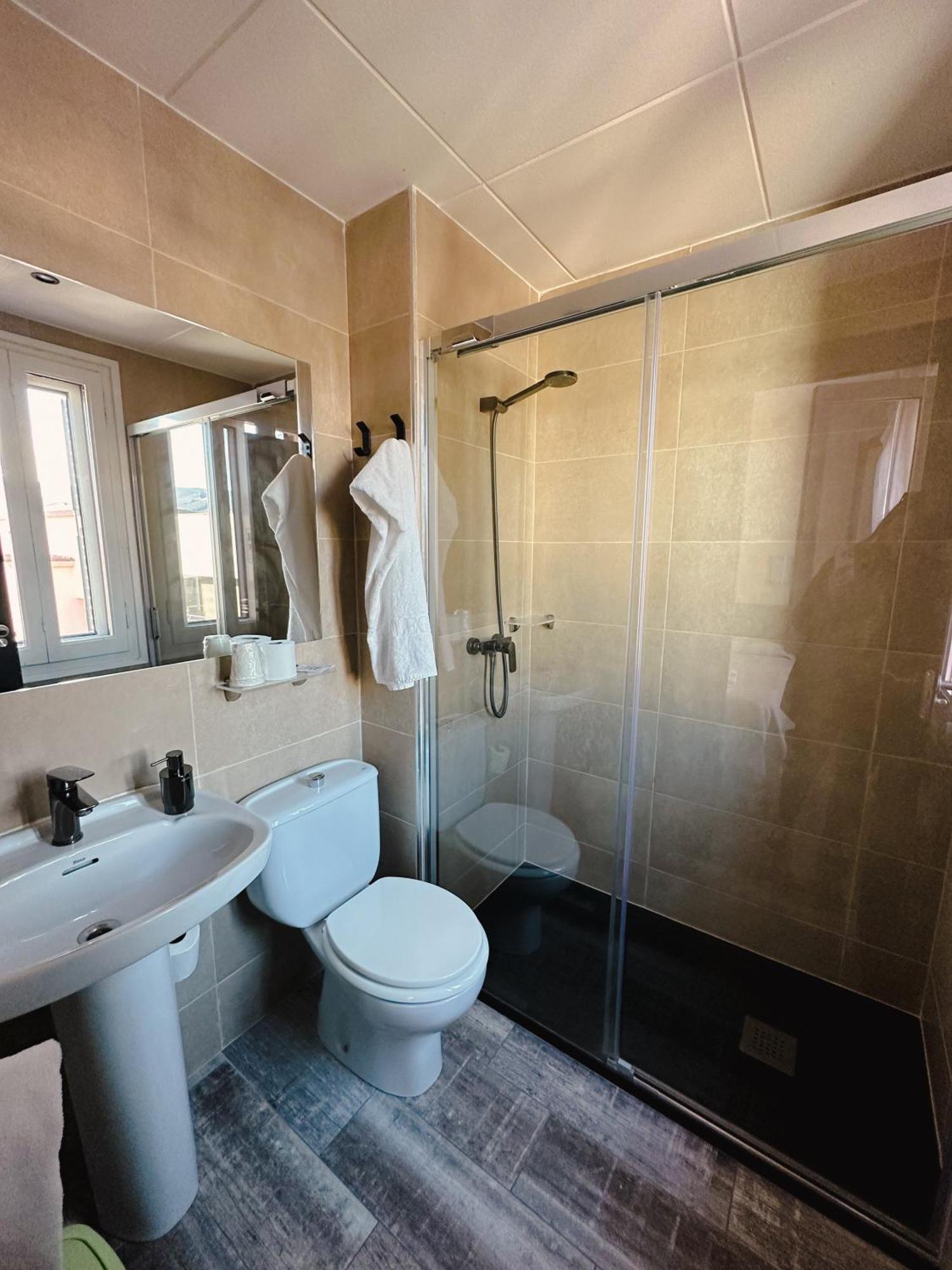 Standard King Room,1602959976:JPEG