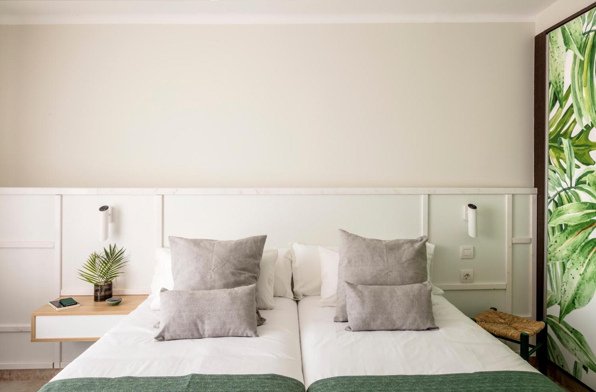 Design Double or Twin Room,1207875238:JPEG