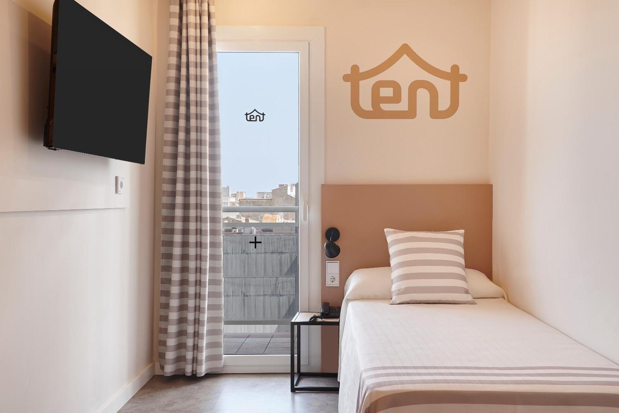 Single Room Bed & Unlimited Brunch,1555804948:JPEG