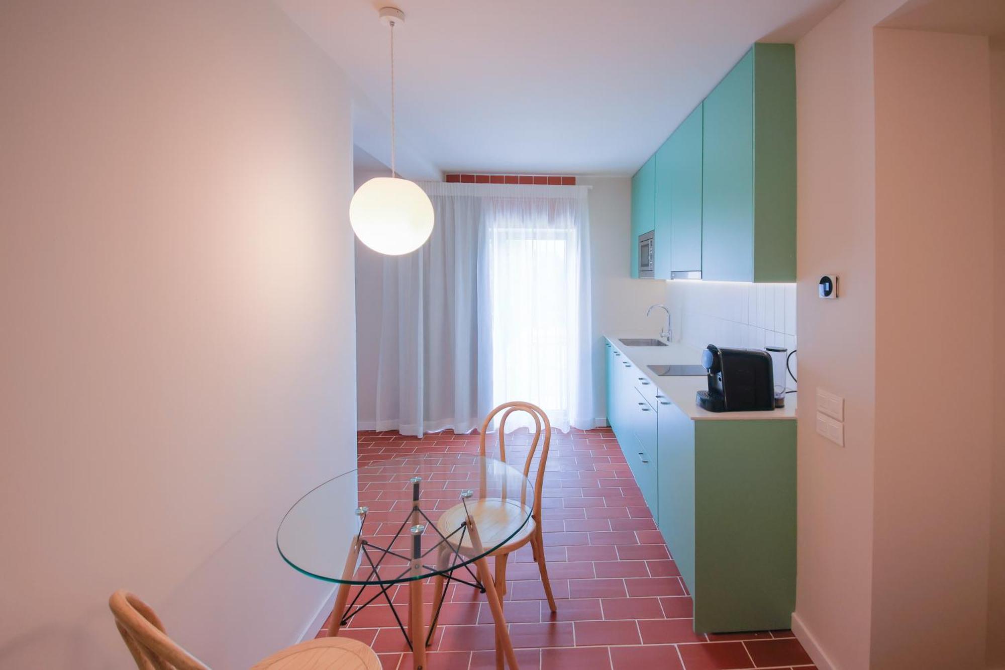 Studio Apartment