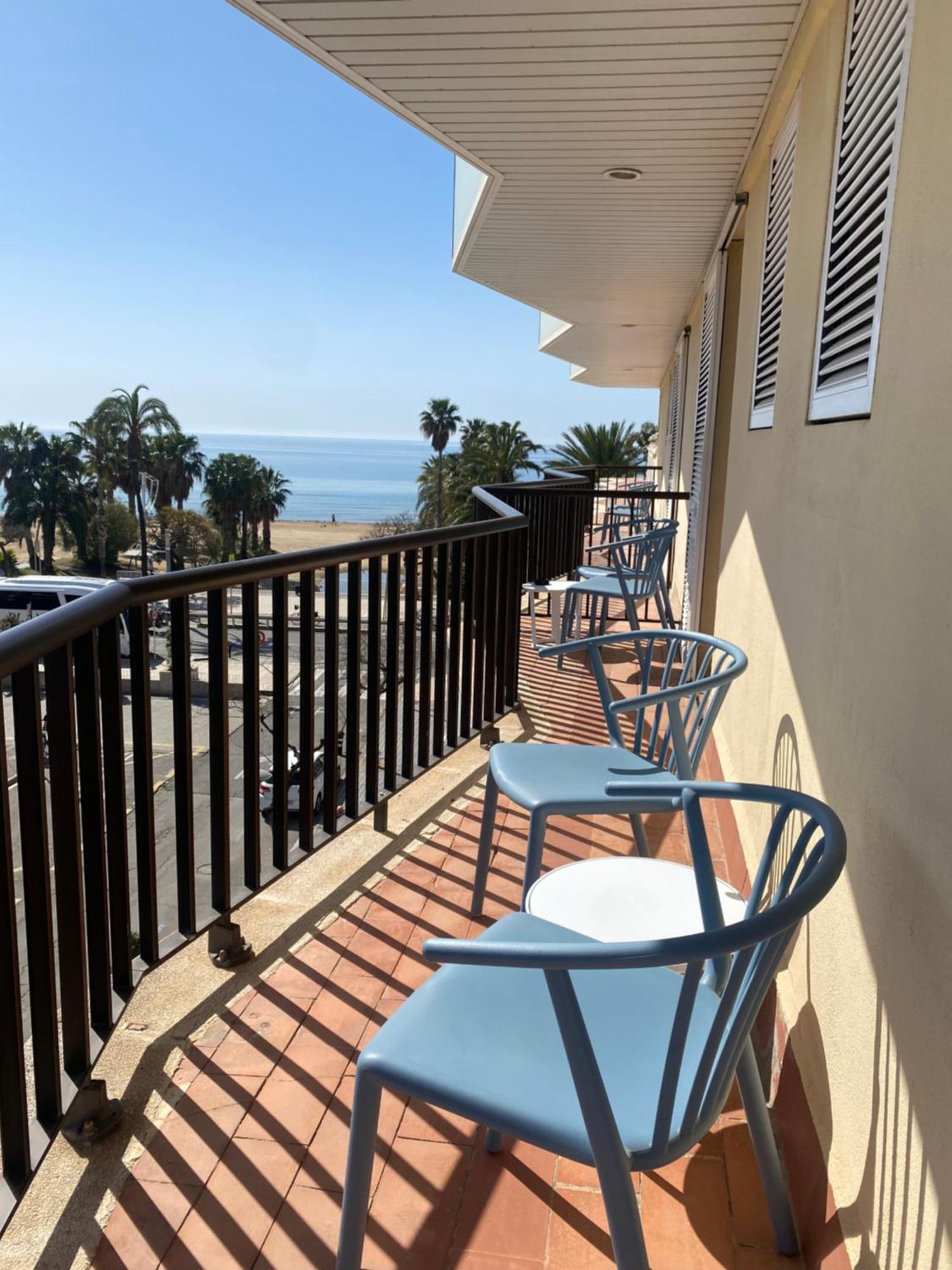 Double or Twin Room Side Sea View