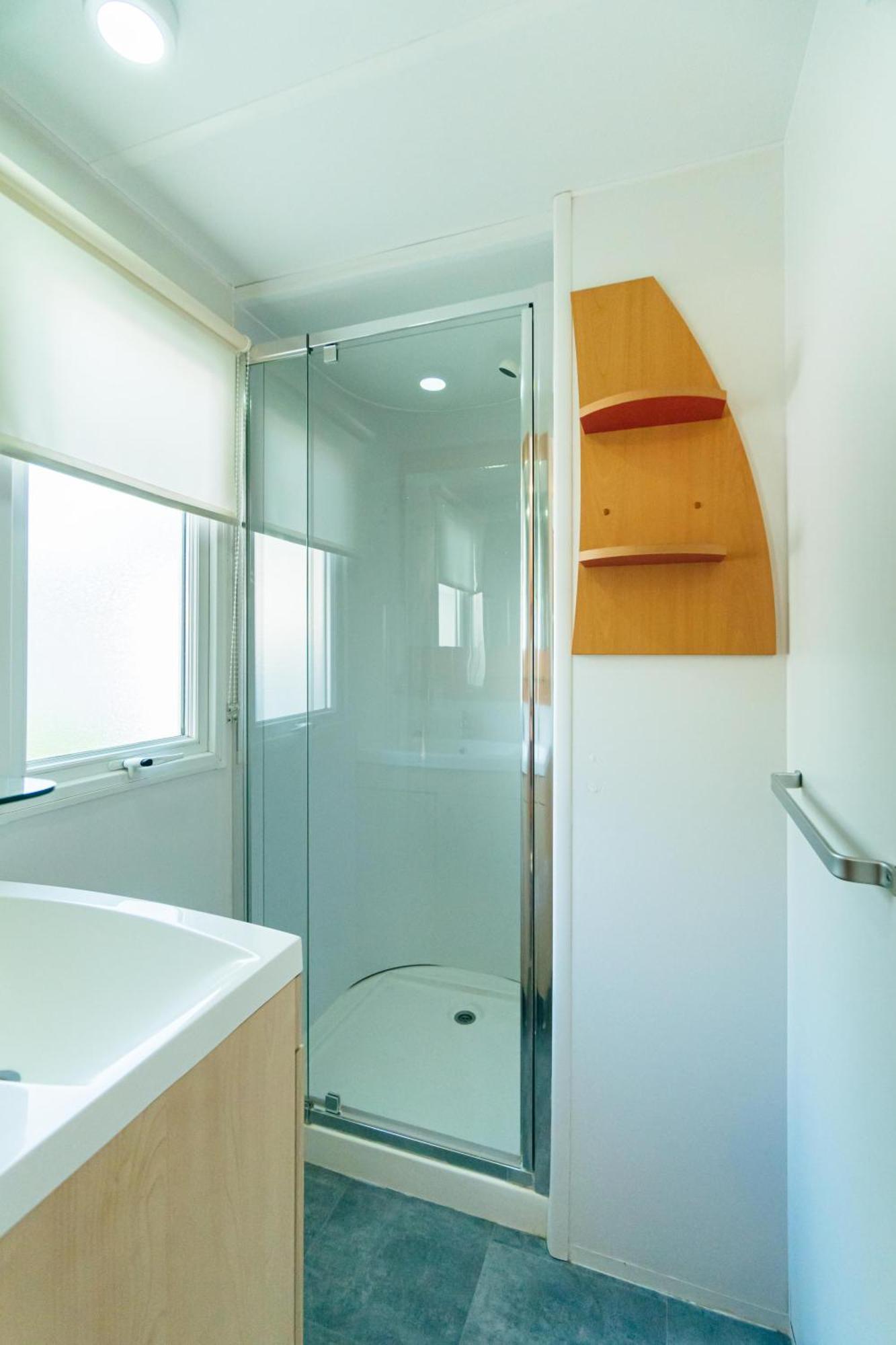 Mobile Home,1591570713:JPEG