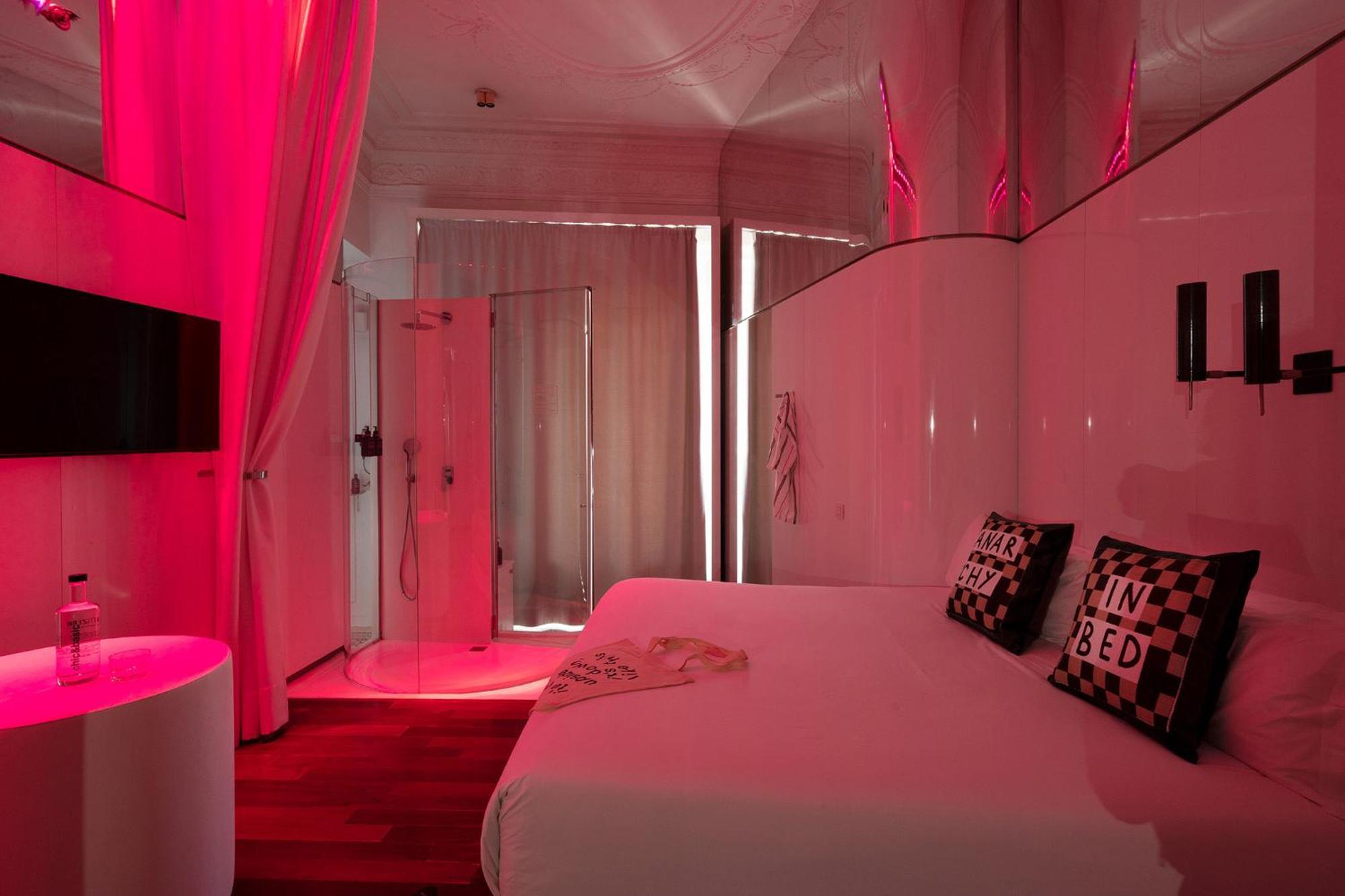 Superior Double or Twin Room with Terrace