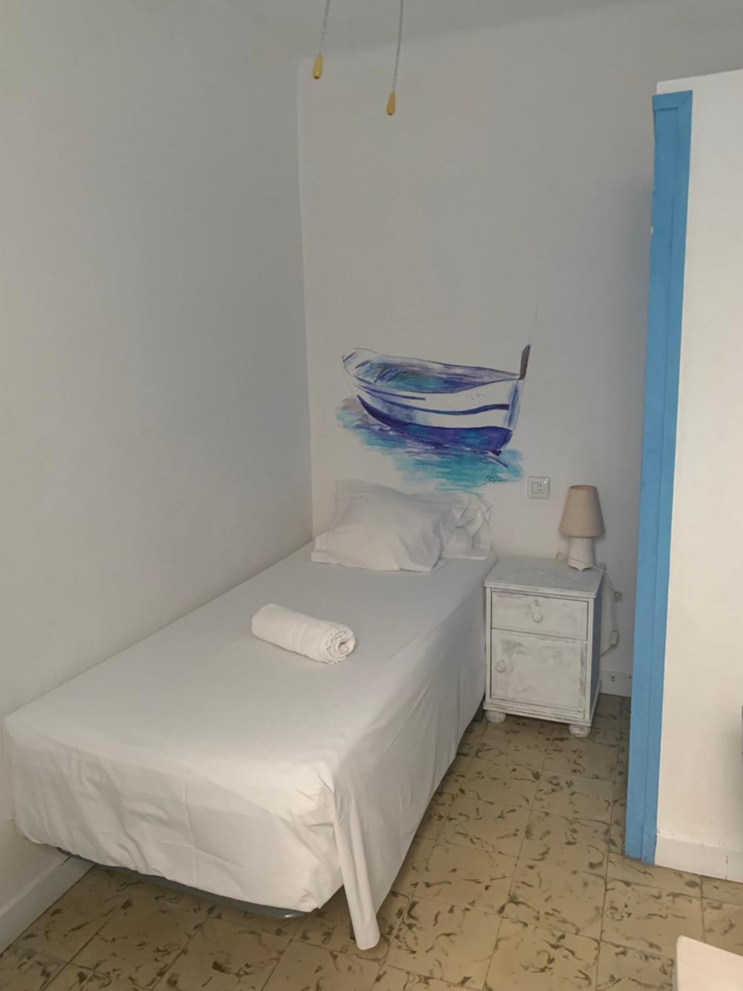 Budget Single Room
