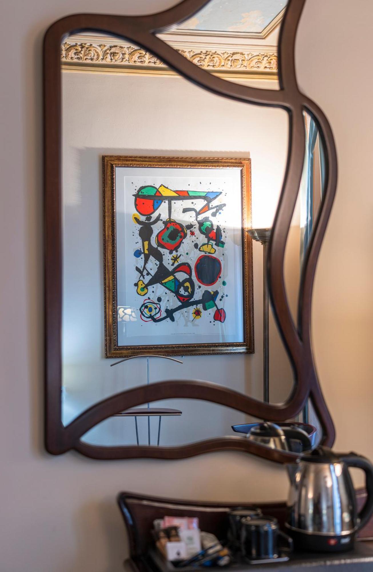 Suite Miró,1602325041:JPEG