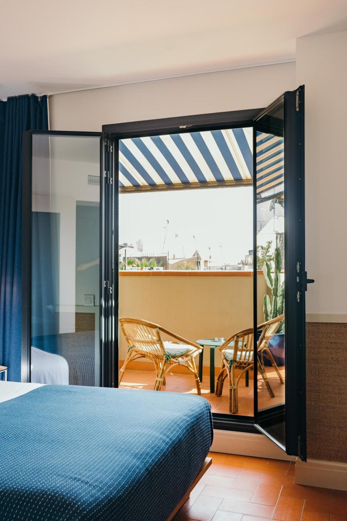 Small Double Room Terrace,1769884607:JPEG