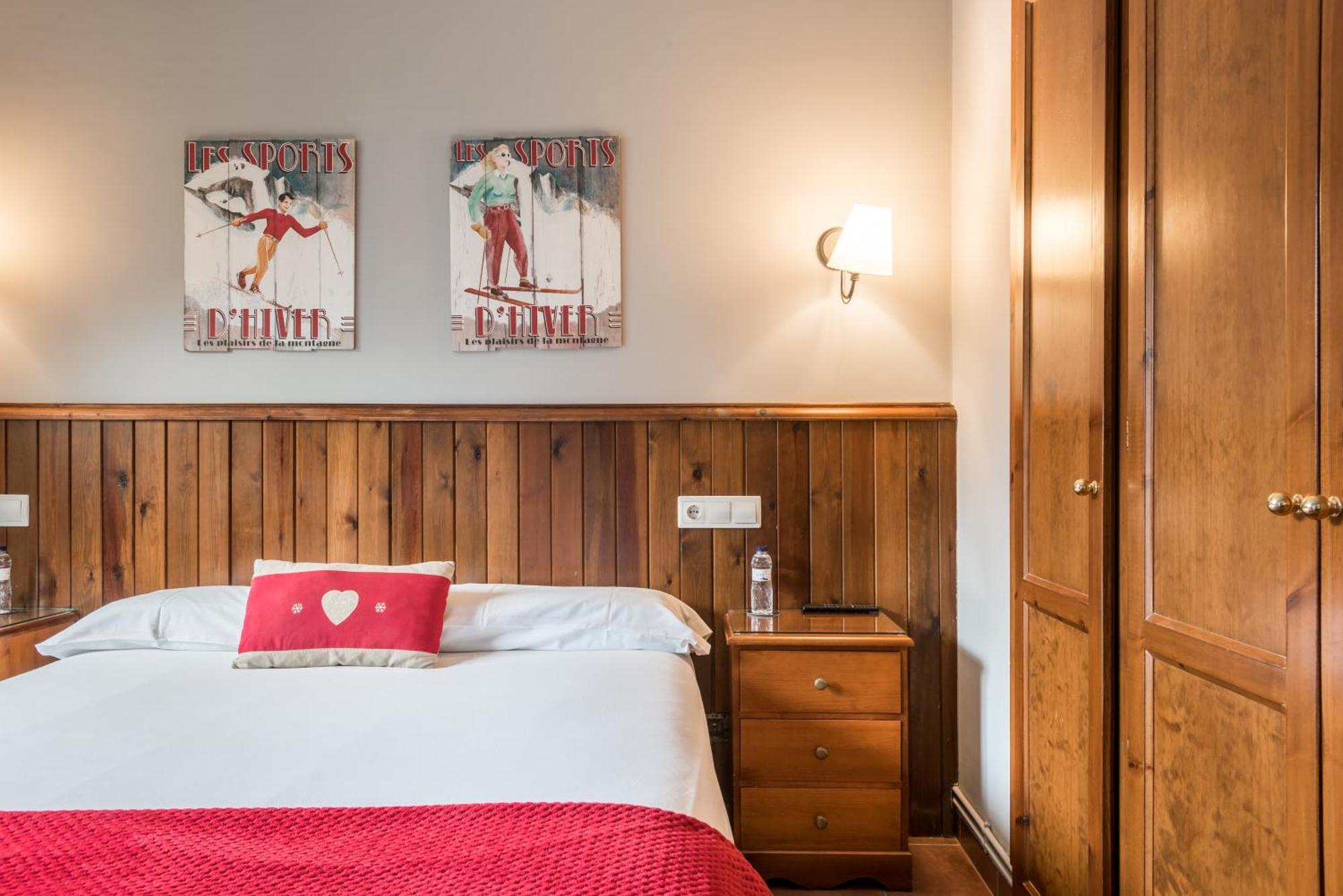 Twin Room,1637739848:JPEG