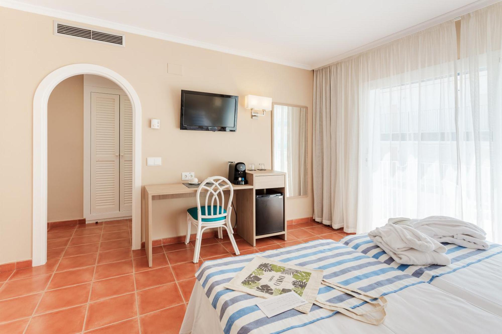 Deluxe Double Room Spa Access,1639549733:JPEG
