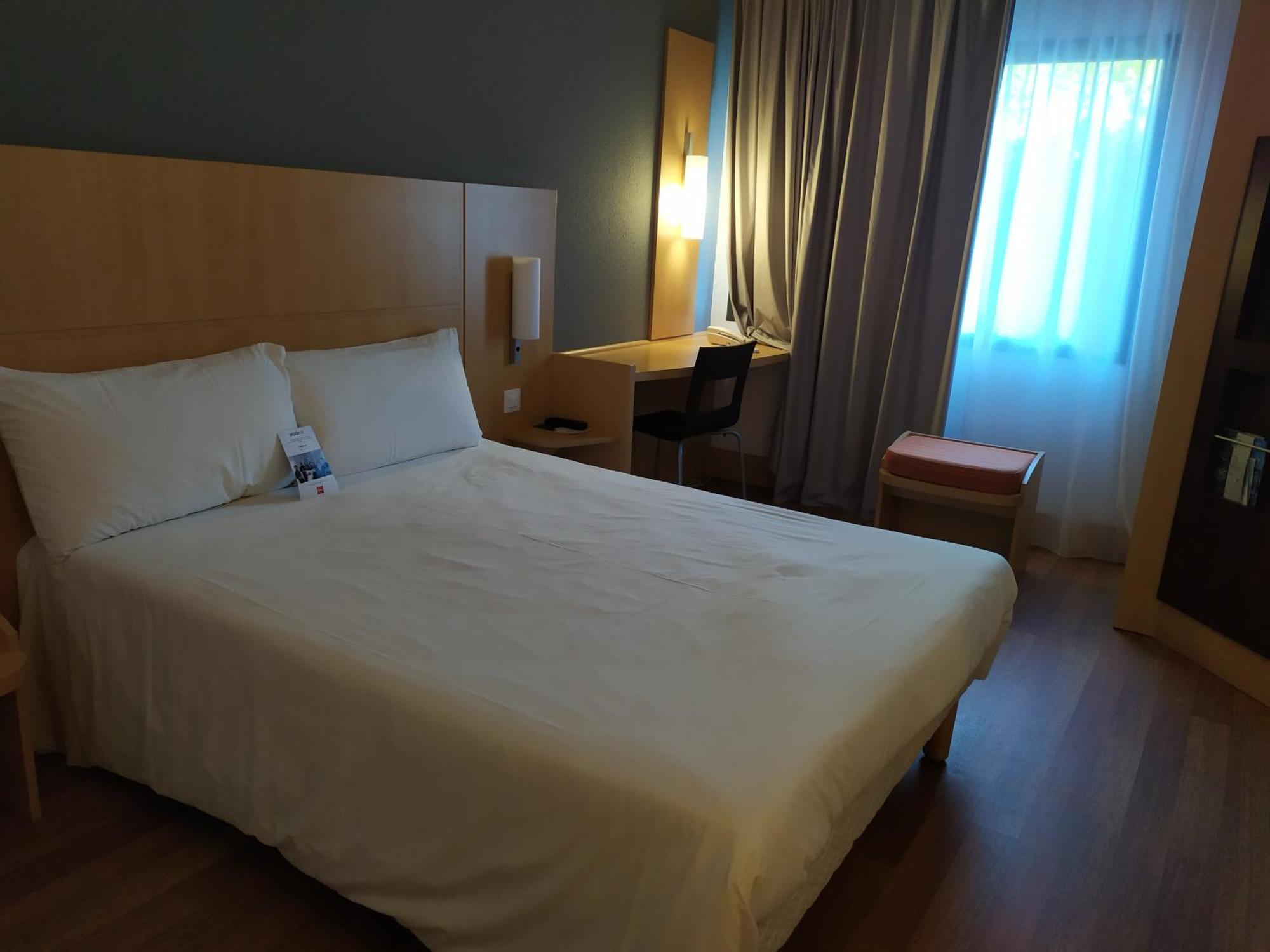 Standard Double Room Mobility Accessible,1640376249:JPEG
