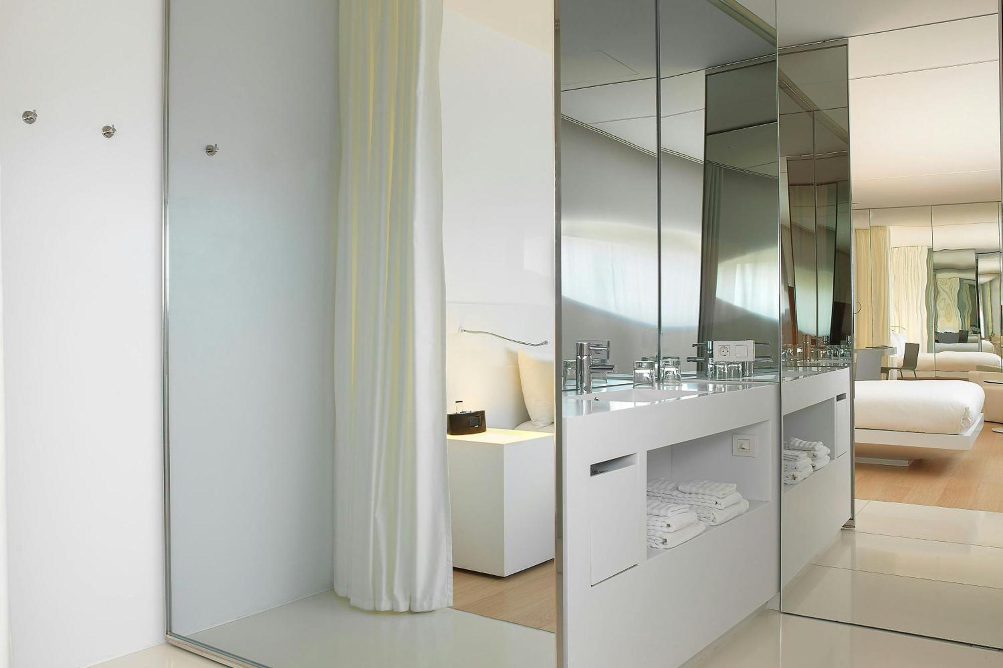 Junior King Suite with City View,1643169248:JPEG