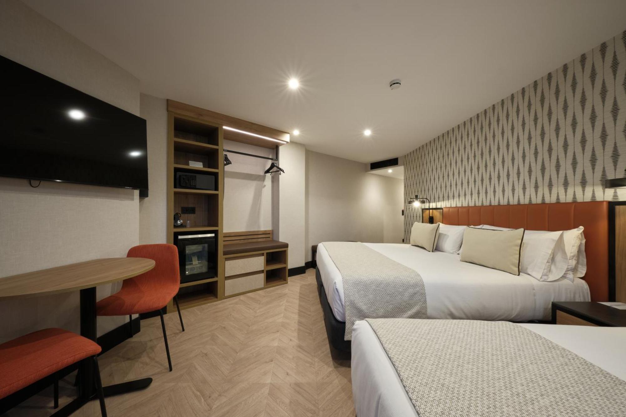 Superior Triple Room