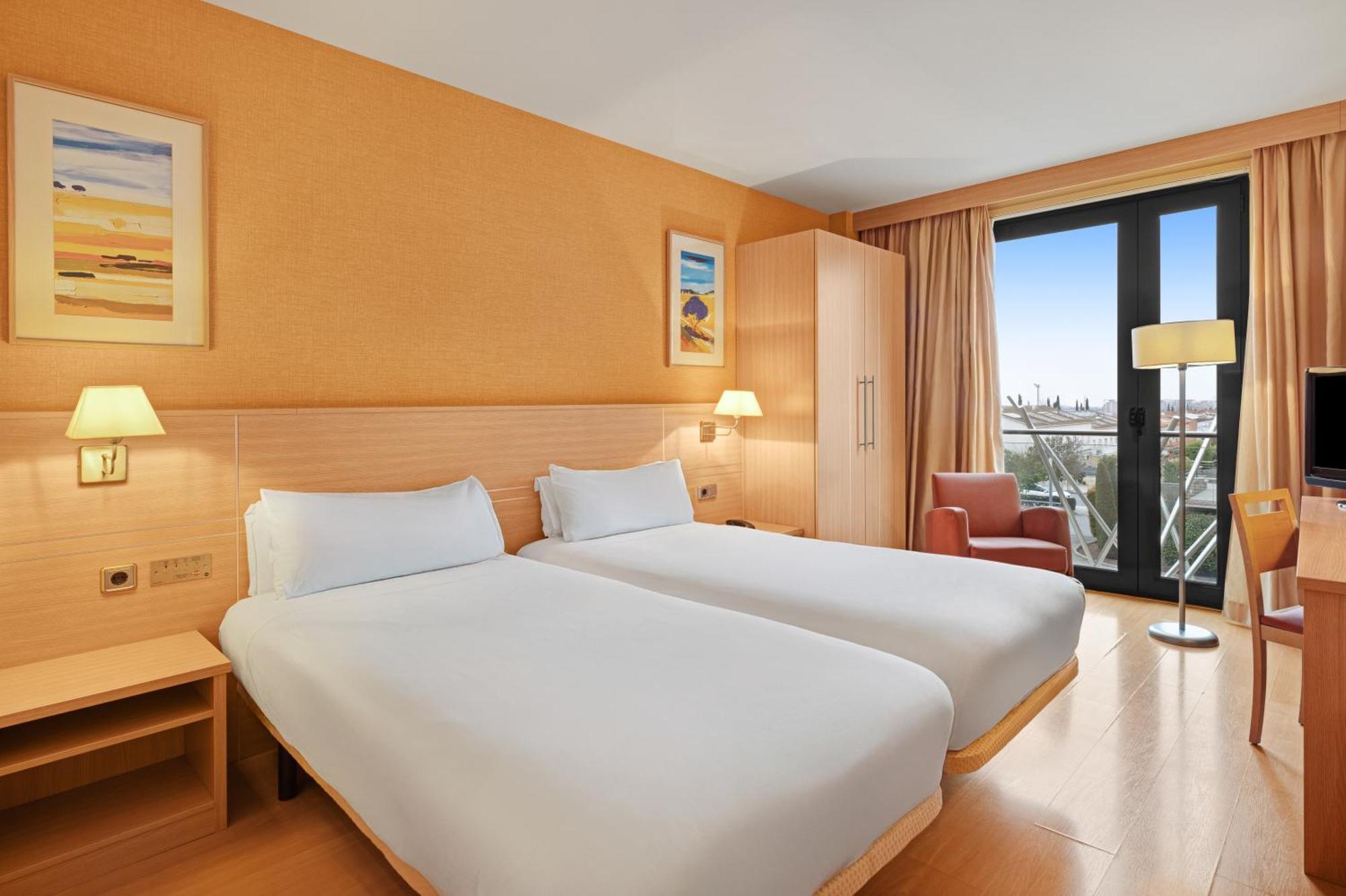 Twin Room,1654249635:JPEG