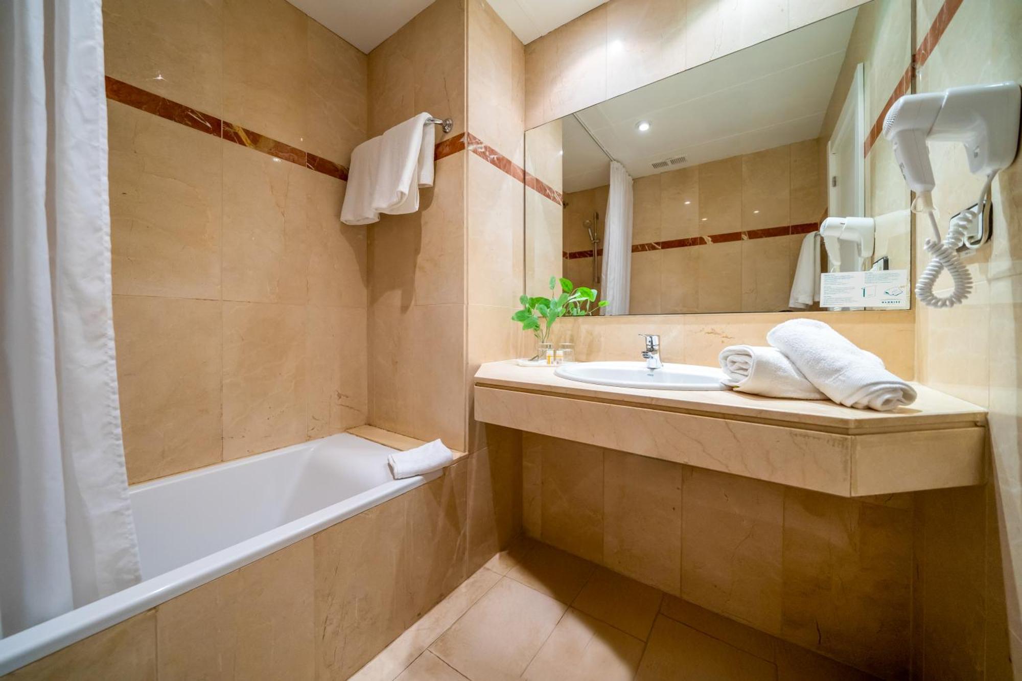 Small Double or Twin Room