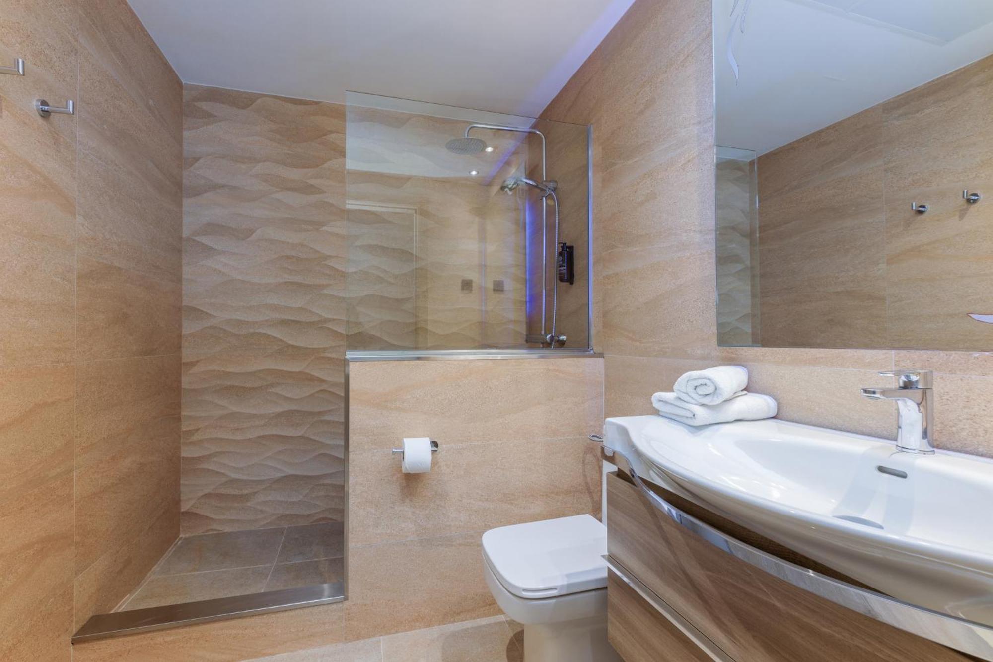 Single Room,1669815290:JPEG