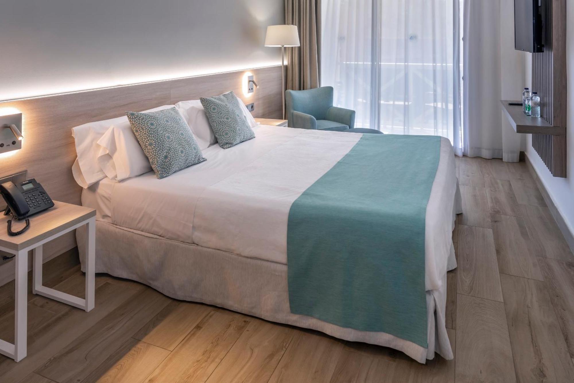 Standard Double Room,1244979283:JPEG