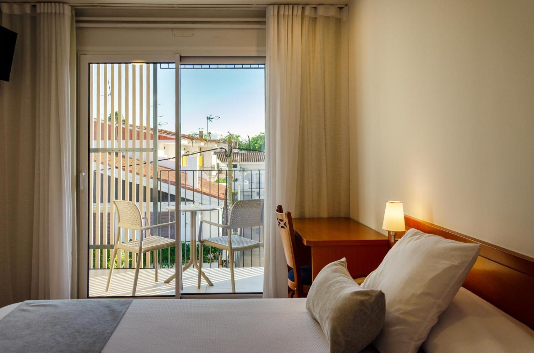 Double or Twin Room,1683803835:JPEG