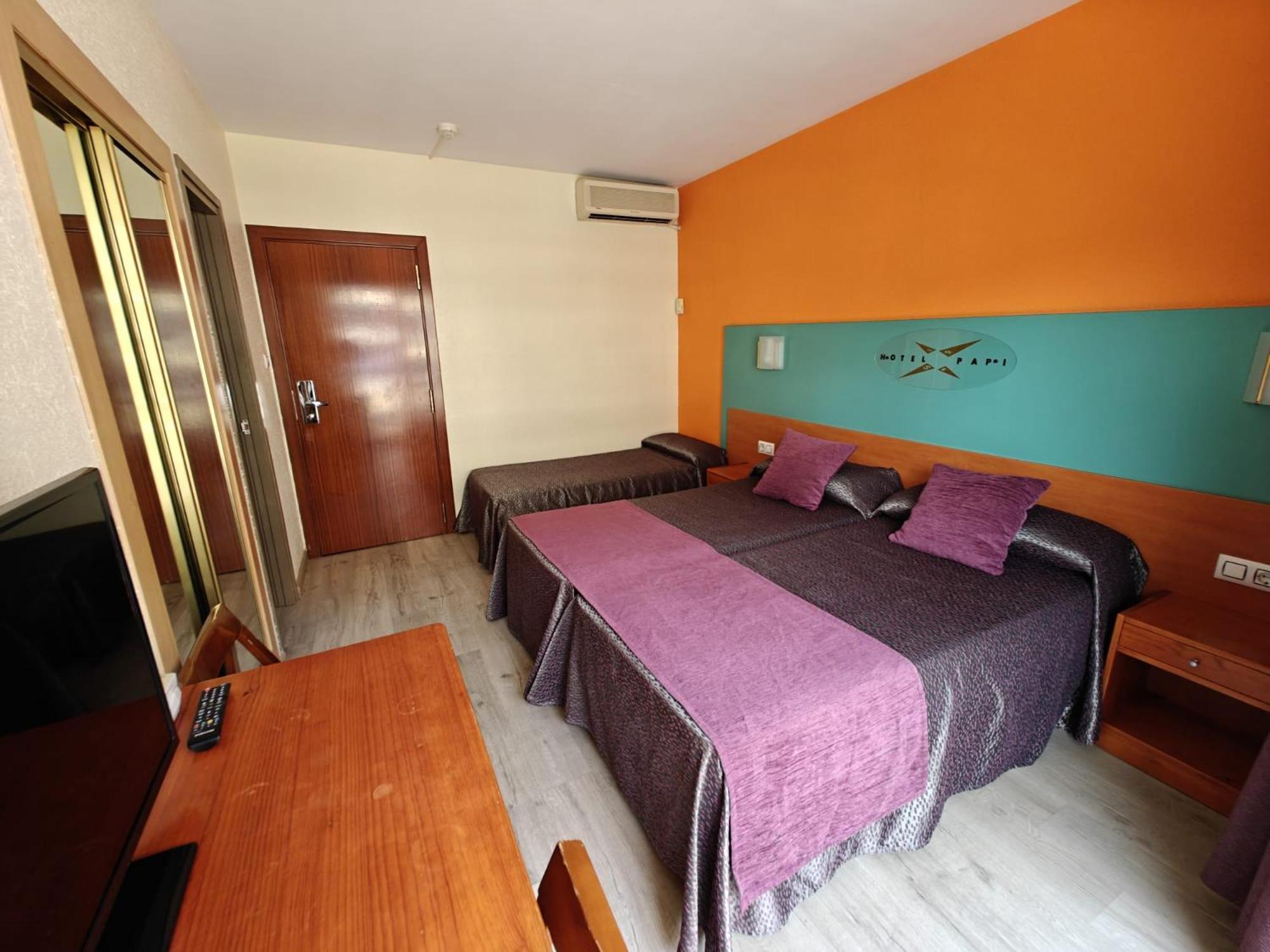 Triple Room,1697839857:JPEG