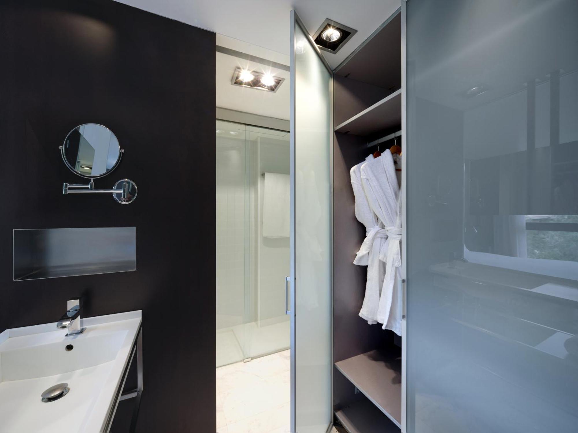 Economy Double or Twin Room