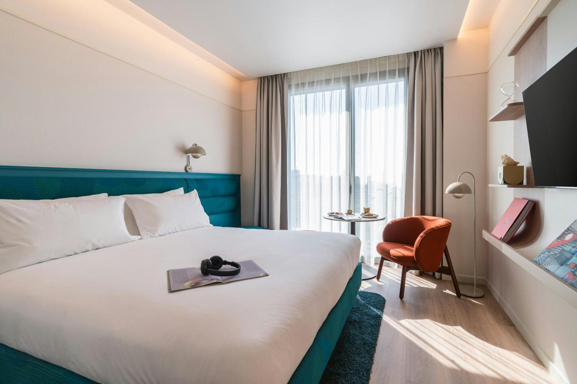 Deluxe Double Room,1748539904:JPEG