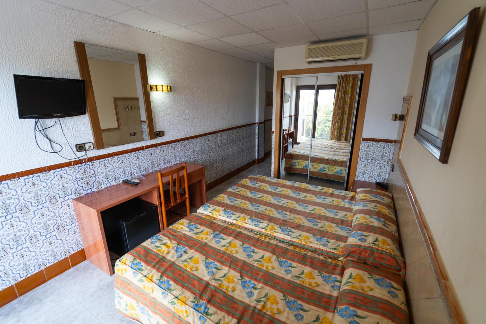 Quadruple Room,1758346224:JPEG