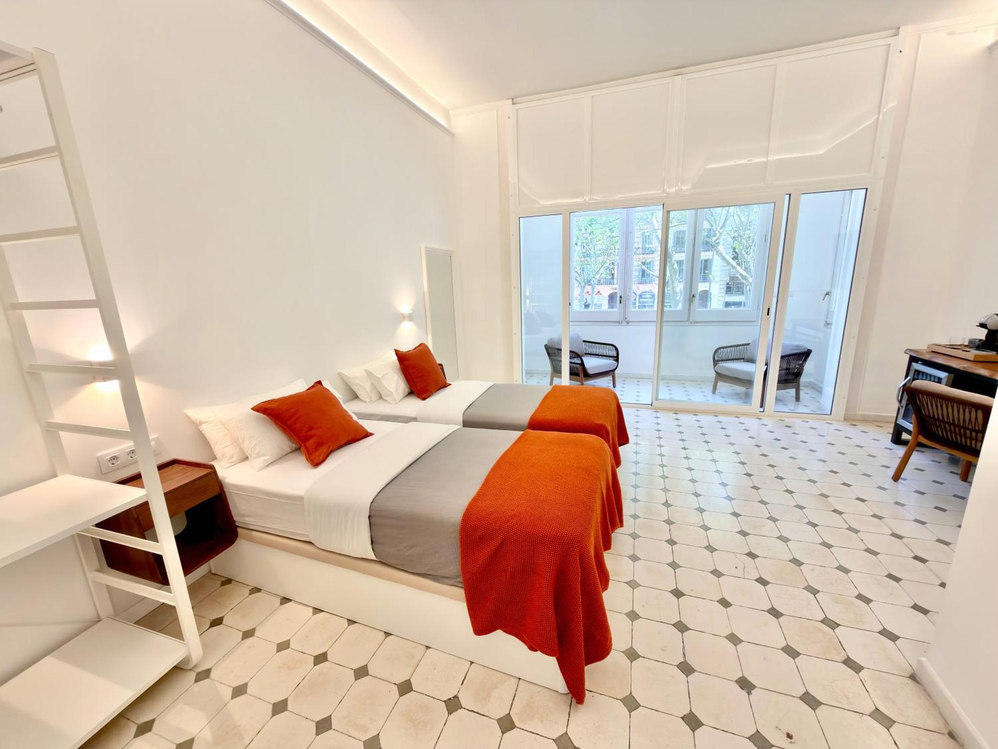 Large Double Room,1765895386:JPEG