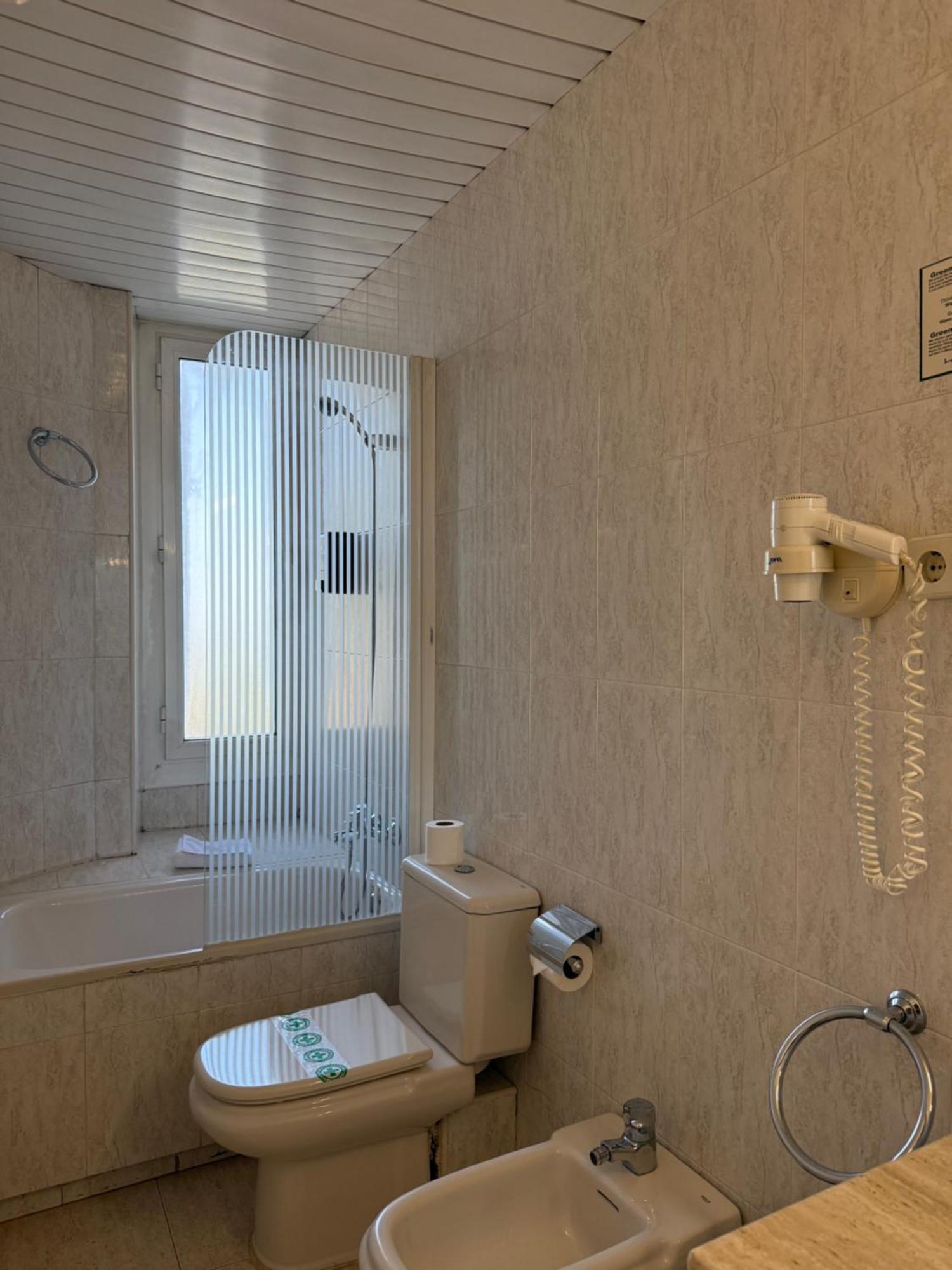 Double Room,1769486409:JPEG